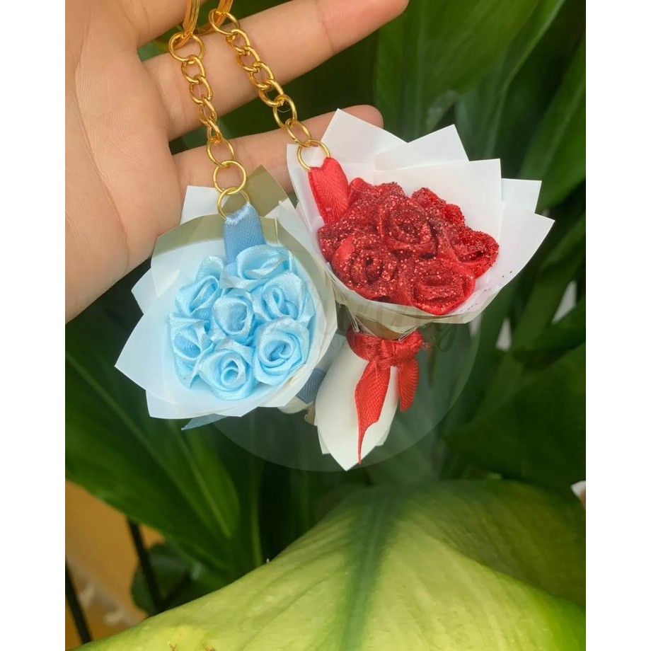 کادو روز عشق دسته گل جیبی مدل جاسوئیچی