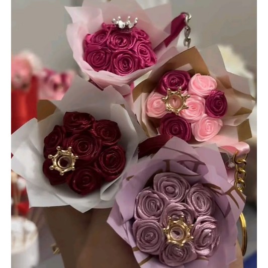 کادو روز عشق دسته گل جیبی مدل جاسوئیچی